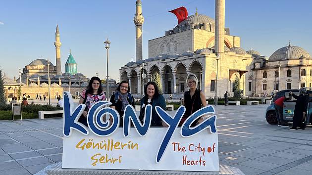 Učitelky ze ZŠ Vojnovičova navštívily Konyu v Turecku.