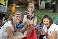 Děti si na Skřivánku užily indiánský den