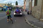 Cyklista pod vlivem alkoholu srazil v Předlicích chodce a chtěl ujet.