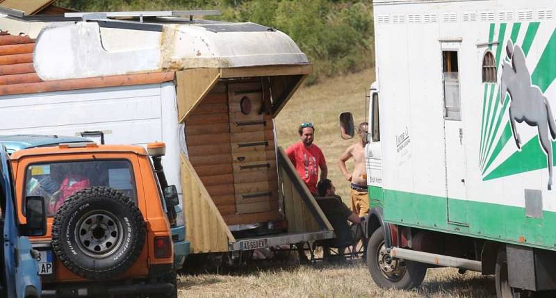 Technoparty u Chuderova na Ústecku nebude, účastníci balí kufry.