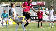 Fotbalisté Army porazili v domácím prostředí Znojmo 1:0 gólem kanonýra Veverky.