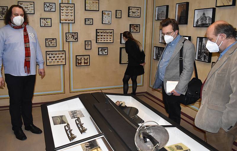 Po dlouhých letech příprav ve středu 17. listopadu otevřelo muzeum v Ústí nad Labem stálou expozici k dějinám německy mluvících obyvatel českých zemí s názvem Naši Němci.