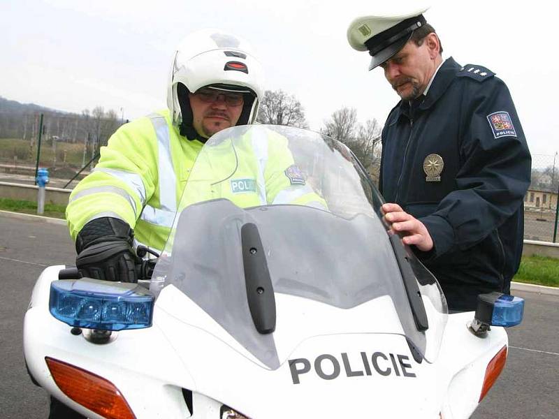 Řidič motohlídky Martin Sedláček testuje novou Hondu