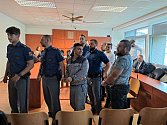 Šest mužů z Ústí odsoudili kvůli drogám k létům vězení.