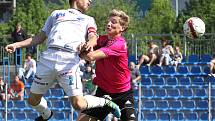 Fotbalisté Army porazili v domácím prostředí Znojmo 1:0 gólem kanonýra Veverky.