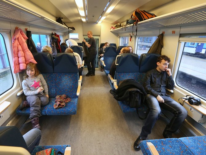 Ústecký kraj vypravil turistické vlaky RegioShark na Moldavu, do hor jedou přes Teplice.