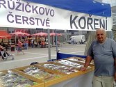 Koření, které prodává u Fora prodejce Petr Růžička, prověřil Petr Stupka známý z televize.
