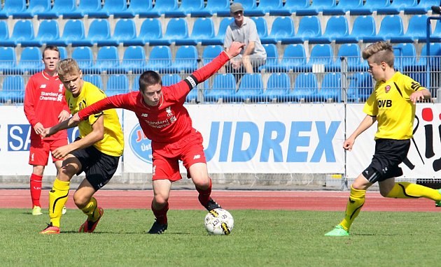 Fotbalisté věhlasného Liverpoolu věkové kategorie U16 se do Ústí nad Labem vracejí přesně po roce. 