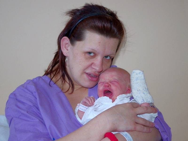 Eliška Kjerimi se narodila v ústecké porodnici dne 23. 3. 2014 (18.44) mamince Květě Kjerimi, měřila 52 cm, vážila 3,33 kg.