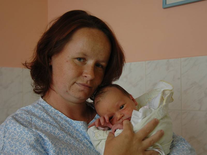 Jana Špulková,  porodila v ústecké porodnici dne 5. 8. 2012 (0.57) dceru Elišku (52 cm, 3,57 kg).