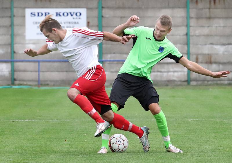 Fotbalisté Chuderova (v zelenočerném) zvítězili v 5. kole I. A třídy na hřišti Střekova 5:4. Foto: Deník/Rudolf Hoffmann