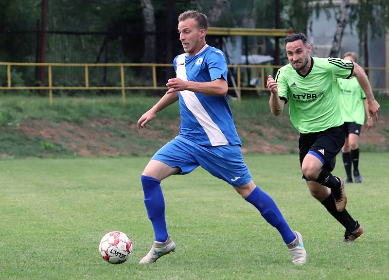 Ve třetím kole Korona Cupu porazil tým Svádova - Olšinek (zelenočerní) soupeře z Libochovic (modří) 6:4.