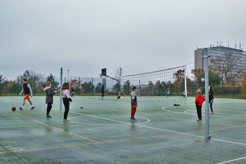 Venkovní sportoviště v Ústí nad Labem.