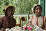 Je řada důvodů, proč si nový snímek režiséra Steve McQueena, film na téma otrokářství, nenechat ujít.