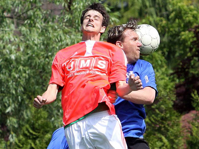 Chuderov (modří) – Hostovice 1:2 (0:1). 