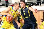 Basketbalisté Slunety USK Ústí doma přetlačili soupeře z Benešova po boji 68:65.