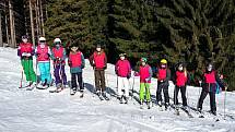 Týdenní lyžařský výcvik žáků 4. a 7. tříd Fakultní základní školy České mládeže v Krkonoších