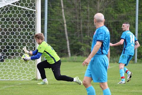 Okresní přebor: Libouchec B - Trmice B (modré dresy)