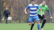 Fotbalisté Chlumce (bílomodří) porazili v utkání I. B třídy Svádov 3:2. Foto: Deník/Rudolf Hoffmann