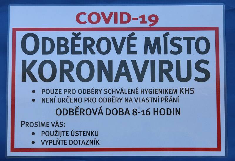 Odběrové místo pro odebírání vzorku na koronavirus u Masarykovy nemocnice v Ústí nad Labem