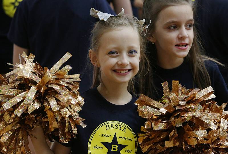 Severočeské basketbalové derby mezi Ústím a Děčínem.