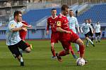 Ústečtí fotbalisté (bílo-modří) doma remizovali s Třincem 1:1.