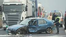 Nehoda zkomplikovala dopravu do Ústí, řidiči stáli v dlouhých kolonách.