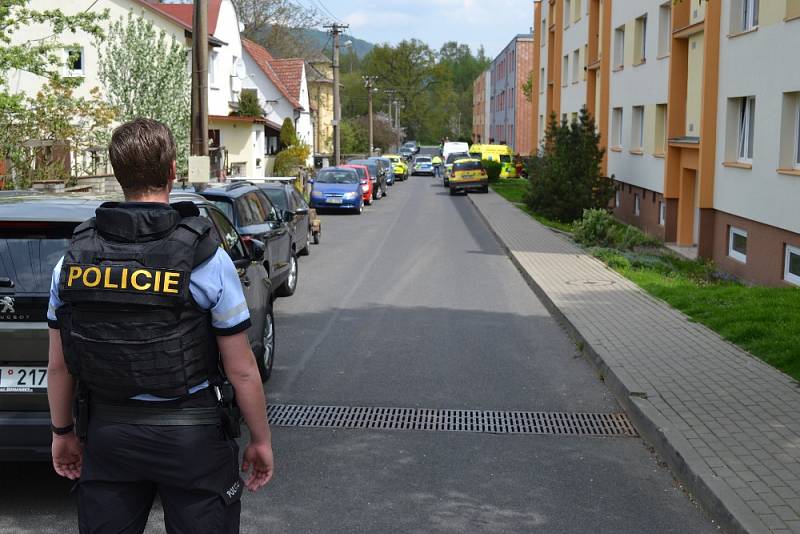 Zásah policie v Libouchci v pátek 6. května