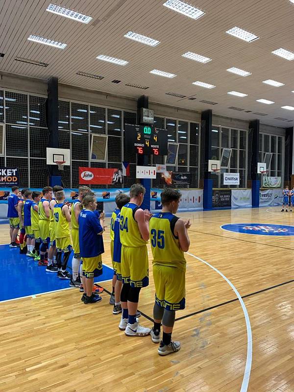 Basketbalisté ústecké Slunety skončili stříbrní na mistrovství ČR U14 v Brně. Foto: Sluneta Ústí/Martin Wagner