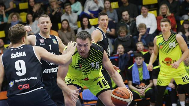 Basketbalové derby Ústí a Děčín