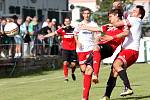 Fotbalisté Neštěmic (bílí) doma udolali Brnou 3:2 po penaltách.