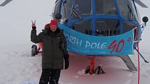 „Fotka je ze severního pólu. Krome sněhu a ledu tu nic není, nejfotografovanější je proto vrtulník, který nás sem dopravil z výzkumné ruské stanice Barneo,“ napsala Ivana Pilařová z Liberce.