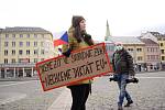 Demonstrace proti vládním protiepidemickým opatřením v centru Ústí nad Labem