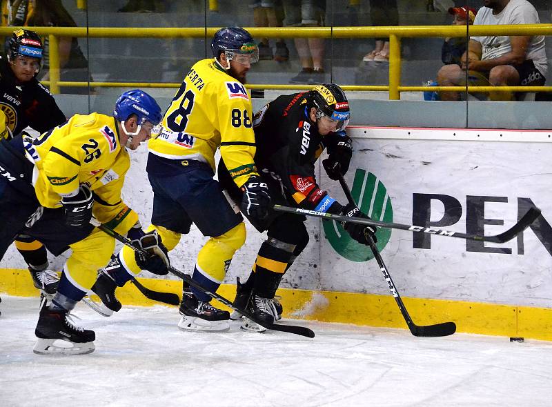 Extraligový HC Verva Litvínov sehrál generálku na nový ročník nejvyšší hokejové soutěže s prvoligovým Slovanem Ústím nad Labem. Foto: Deník/Edvard D. Beneš