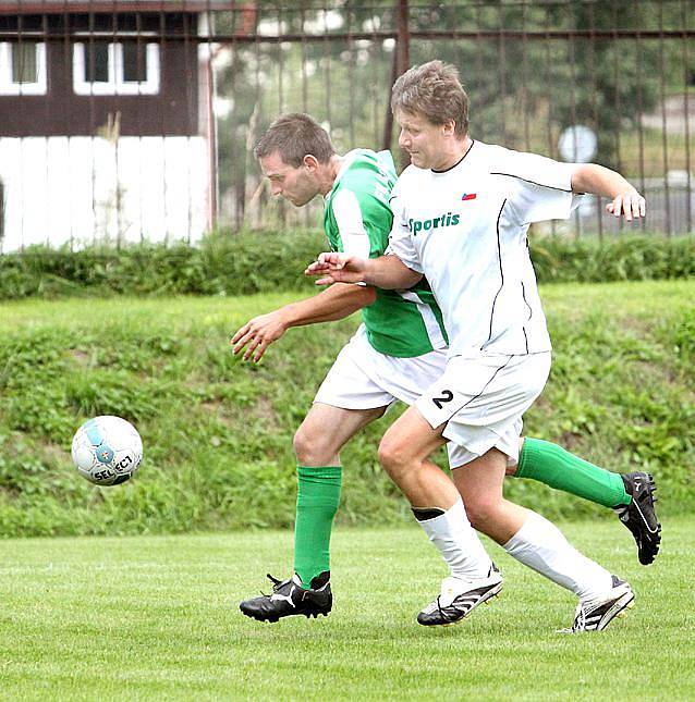 TJ Božtěšice (zelení)  :   TJ Svádov - Olšinky B   ( bílí)