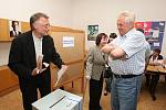 Miloš Zeman volí v Ústí nad Labem. Květen 2010