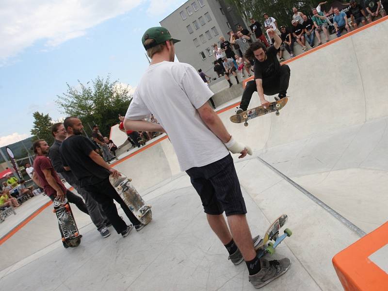 Slavnostní otevření nového skateparku.