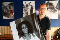 Ústecký fotograf Vladimír Cettl vystavuje v Café Max portréty krásné dívky Yunia z jihokubánské metropole Santiago