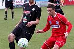 Ústečtí fotbalisté (červení) zvítězili na půdě HFK Olomouc 3:1.