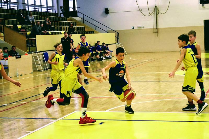 Basketbalisté Slunety Ústí n. L. v kategorii U12 vyhráli oba zápasy v Litoměřicích.