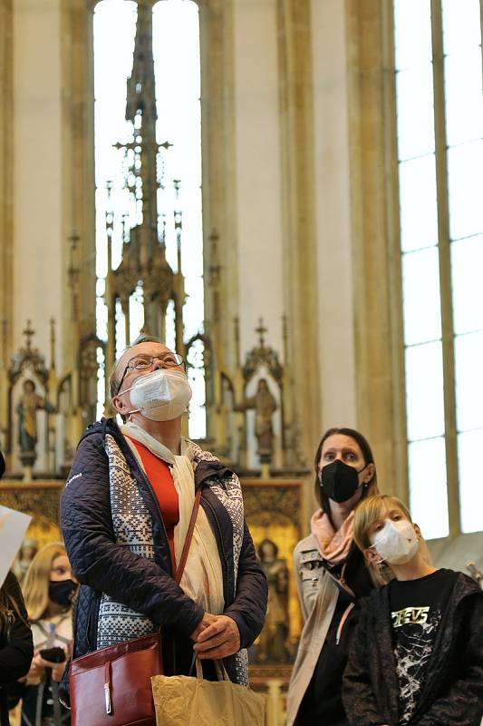 Noc kostelů v ústeckém kostele Nanebevzetí Panny Marie.