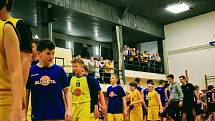 Basketbalové derby mezi Slunetou Ústí nad Labem a Děčínem v extralize žáků U14 skončilo vítězstvím domácích 76:60.