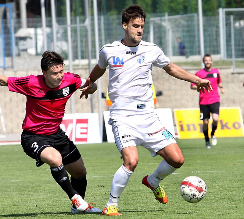 Fotbalisté Army porazili v domácím prostředí Znojmo 1:0 gólem kanonýra Veverky.