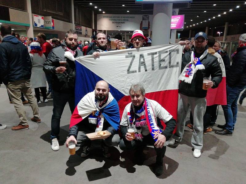 Žatecký fanklub České fotbalové reprezentace z londýnského Wembley.