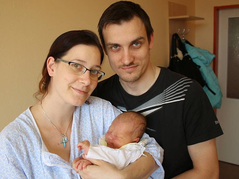 Mikoláš Koukal se narodil 4. 4. 2017 (4.01) Kristýně Danielové. Měřil 52 cm, vážil 4,15 kg. 