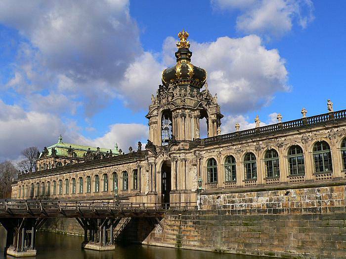 ZWINGER  stojí za návštěvu.  