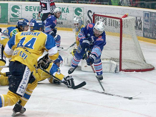 Ústečtí lvi zápas bohužel prohráli, vítězem Play off se stali hokejisté z Chomutova.