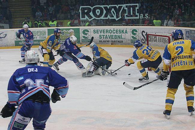 Ústečtí lvi zápas bohužel prohráli, vítězem Play off se stali hokejisté z Chomutova.