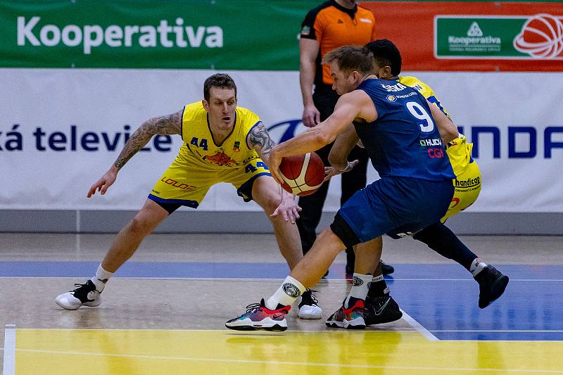 SLUNETA Ústí - ARMEX Děčín, KNBL 2021/2022. Zápas o postup do nadstavbové skupiny A1.