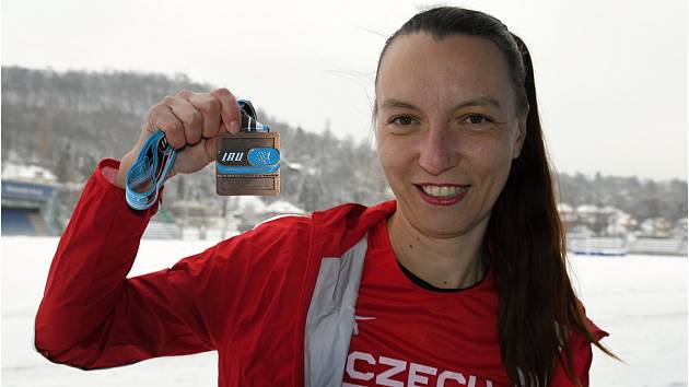 Ultramaratonkyně Lenka Berrouche přivezla bronzovou medaili z Tchaj-wanu. 